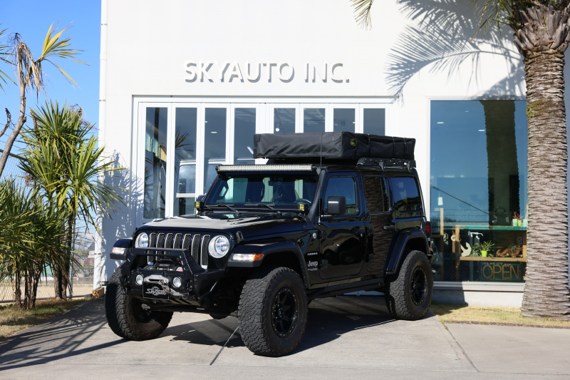ジープ ラングラー 2.0L　SAHARA　左ハンドル