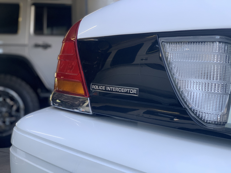 フォード クラウンビクトリア ポリスインターセプター 中古車情報 アメ車 中古車 検索サイト エーカーライフ Com