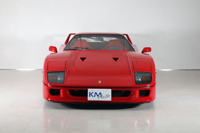 フェラーリ F40 ディーラー車 Kmオート アメ車 中古車 検索サイト エーカーライフ Com