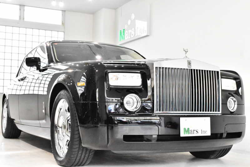 ロールスロイス ファントム Swb 6 75l V12 正規ディーラー車 後期型純正21インチアルミホイール サンルーフ ヘッドレストrr刺繍 フロント リアシートヒーター ラムウールフロアマット 左ハンドル 中古車情報 アメ車 中古車 検索サイト エーカーライフ Com