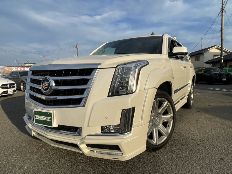 キャデラック エスカレード プレミアム　4WD